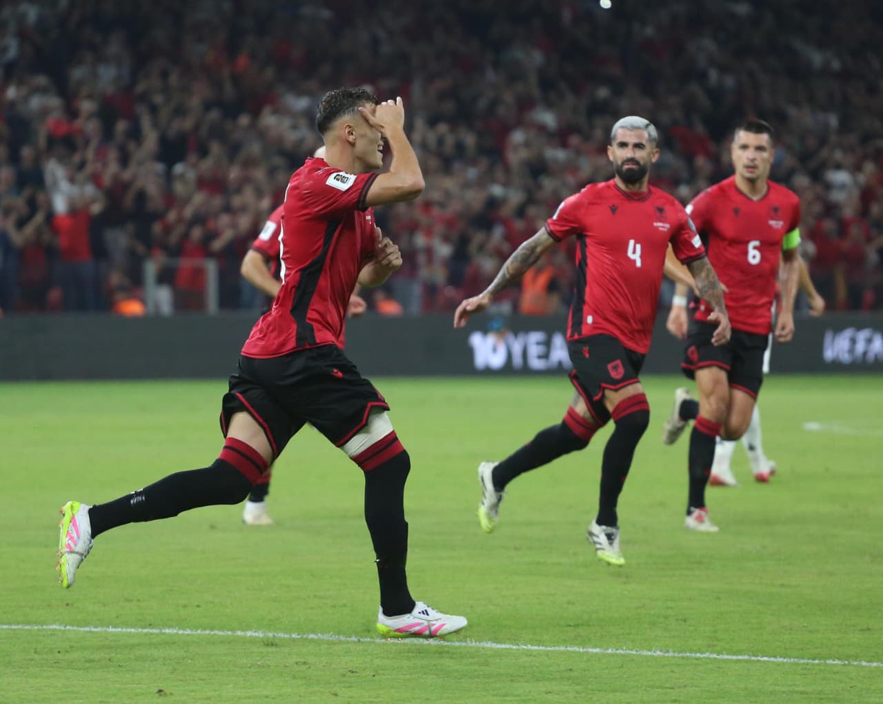 Shqipëria mposht Letoninë 1-0 në Kualifikueset e Botërorit 2026