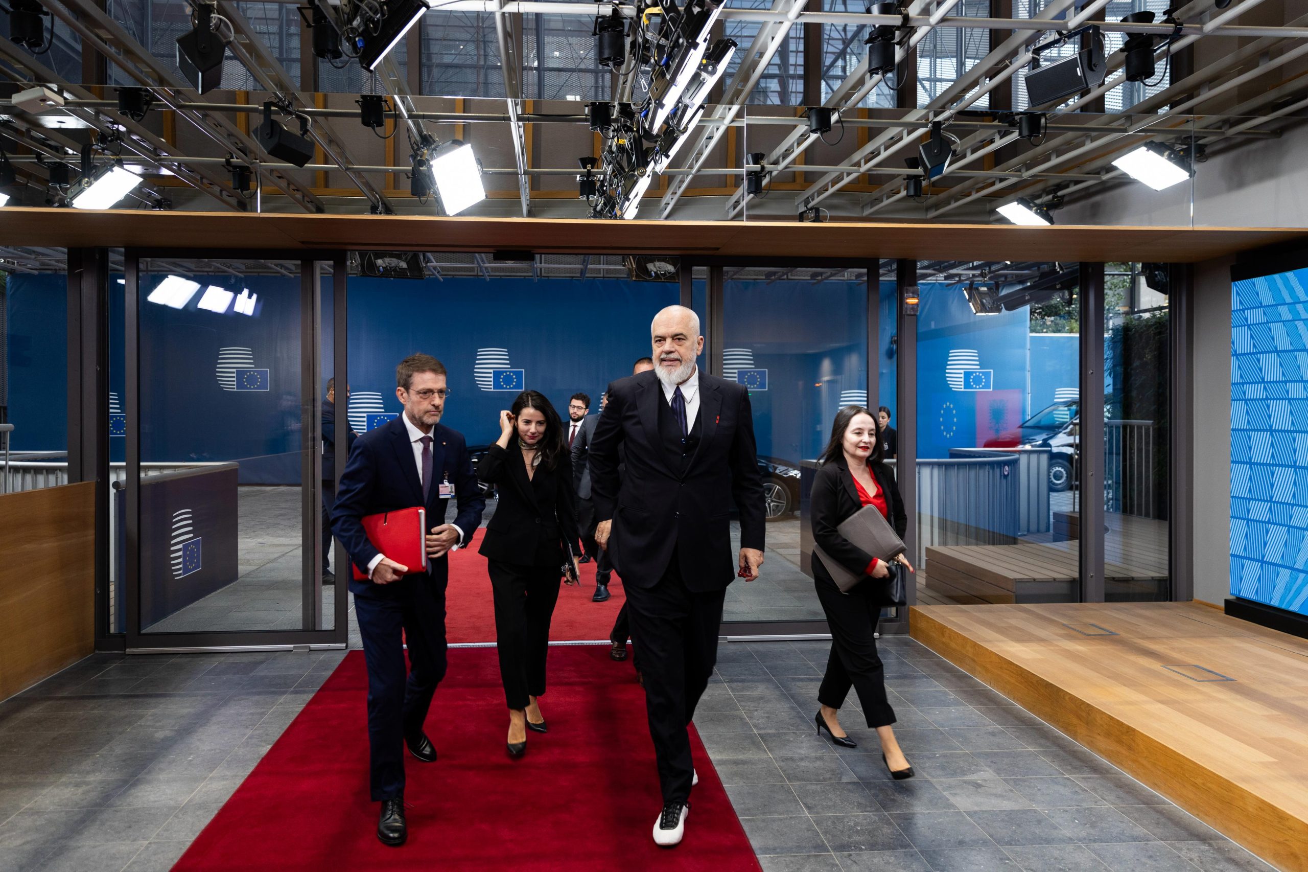 Konferenca Ndërqeveritare e Shqipërisë me BE, hapja e kapitujve të rinj