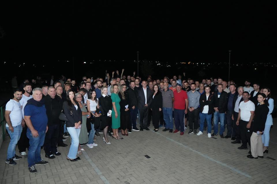 Për Drenasin Kampion shpall Lladrovci: Fitorja “” është fitore e qytetarëve me 101 arsye,…