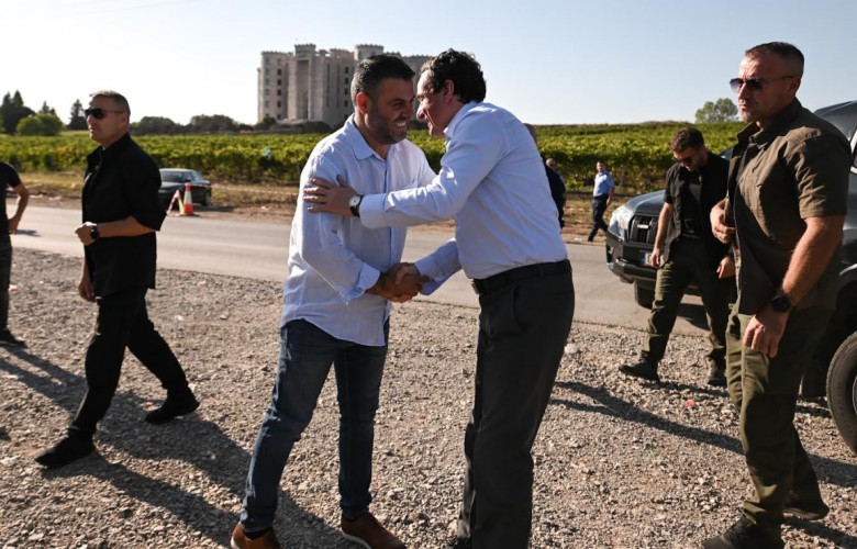 Kurti dhe Peci vizitojnë prodhuesit vendor në ‘Hardh Fest’