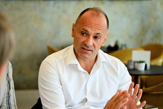 Venko Filipçe shpall Filipçe: VMRO-DPMNE e ndali rritjen e pagave në shëndetësi