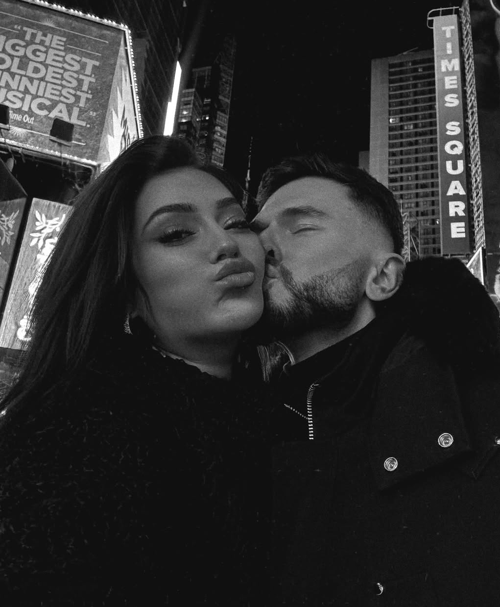 Ronela Hajati publikon foto me partnerin e ri në rrjetet sociale