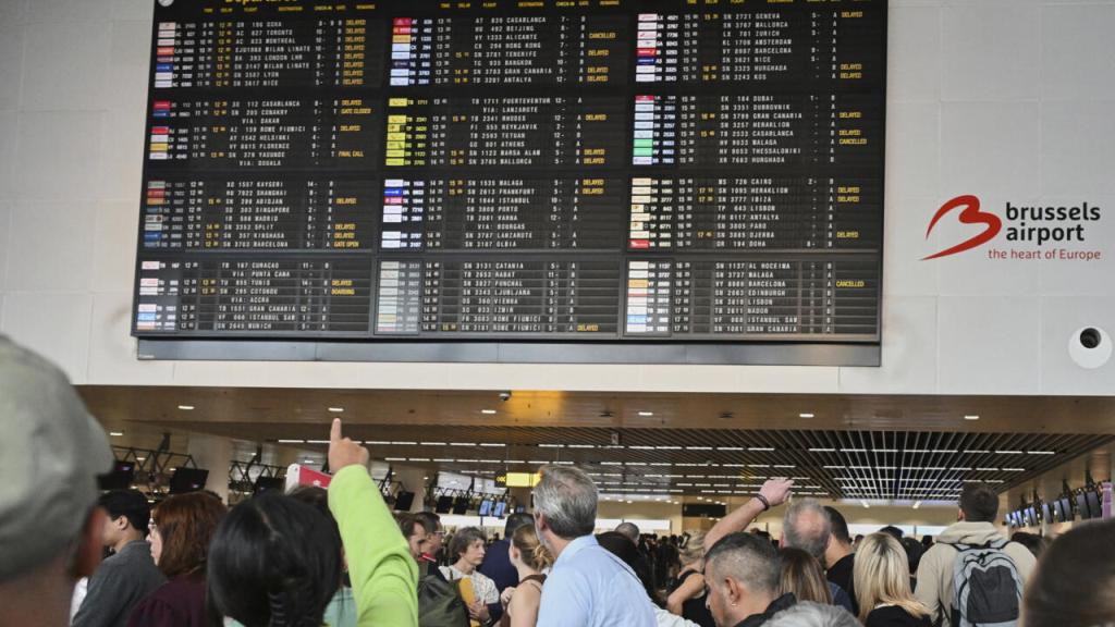 Sulmet: kibernetike në aeroporte: Çfarë duhet të dini