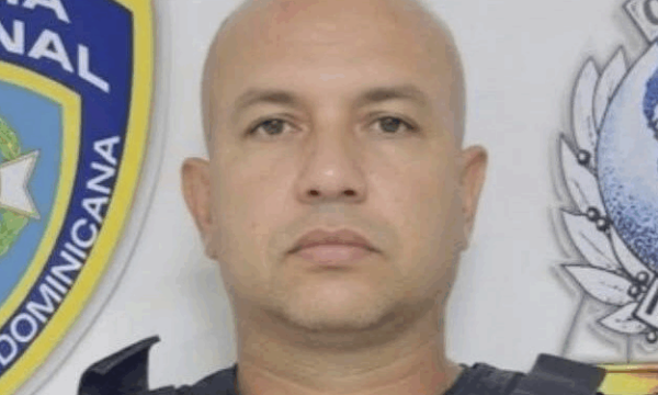 Aeroporti i Tiranës: Ekstradohet Soni Pepa nga Republika Domenikane