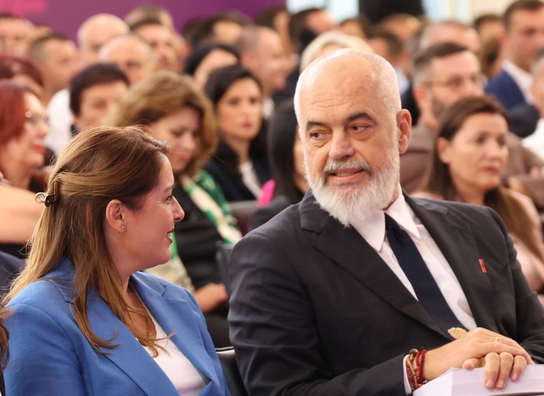 Qeveria e mandatit të katërt: Emrat e rinj dhe ministra besnikë