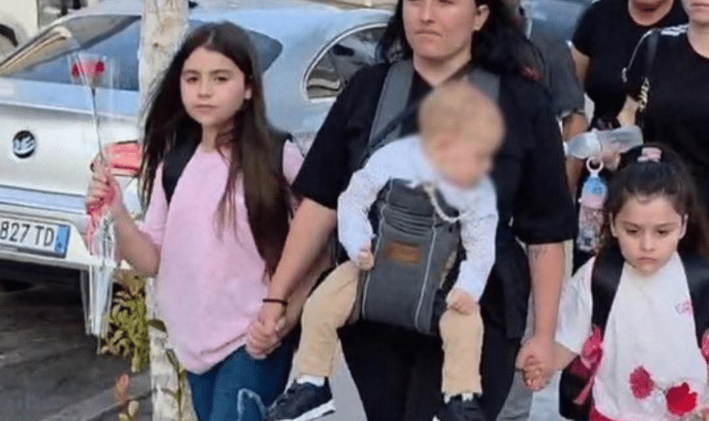 Vajzat e Kreshnik Tomanit fillojnë shkollën pa të atin