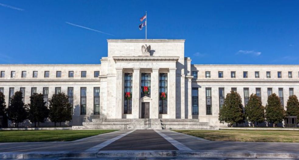 Rezerva Federale ul normat e interesit për herë të parë në 2025-ën