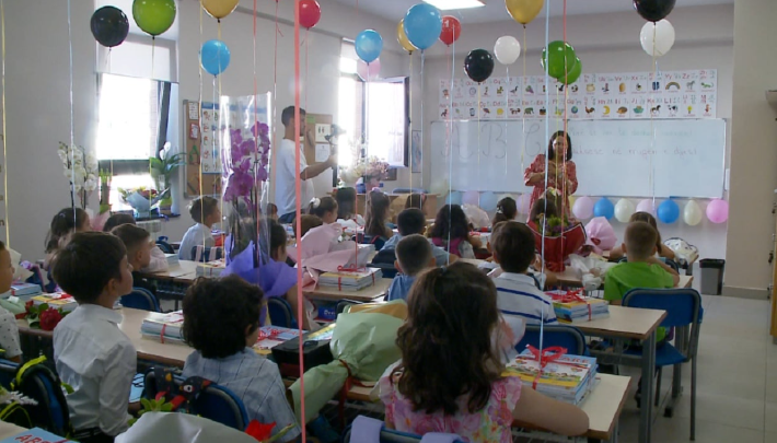 Viti i Ri Shkollor Nisin Nesër në Shqipëri për 345 mijë Nxënës