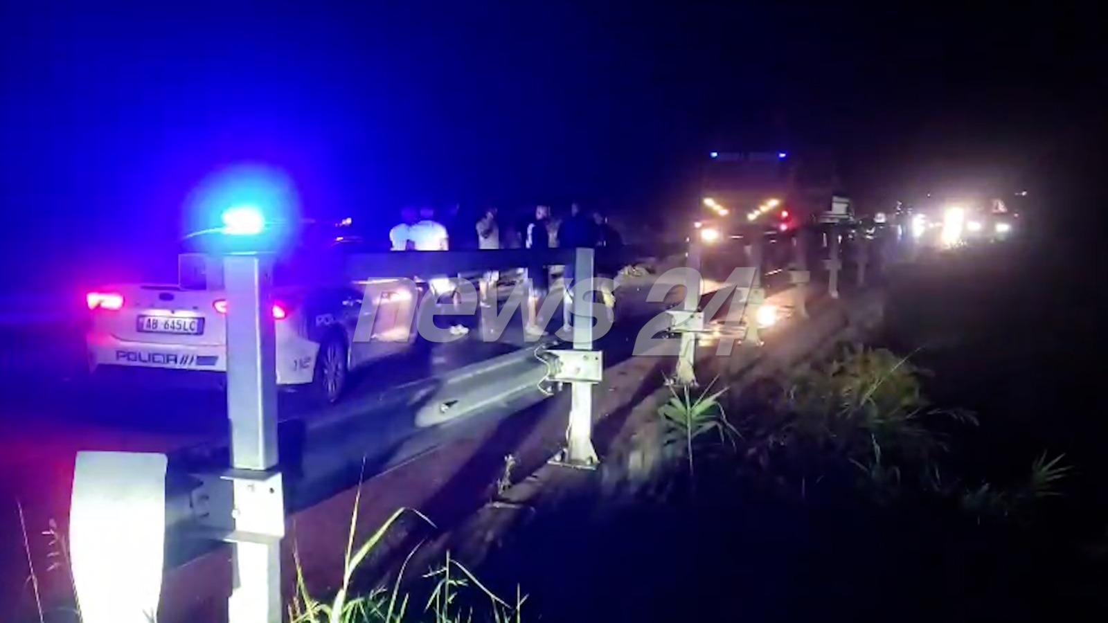 Shkëlqim Xhezairi: Pamje nga aksidenti i rëndë në Berat/ Automjeti ra nga ura në përrua,…