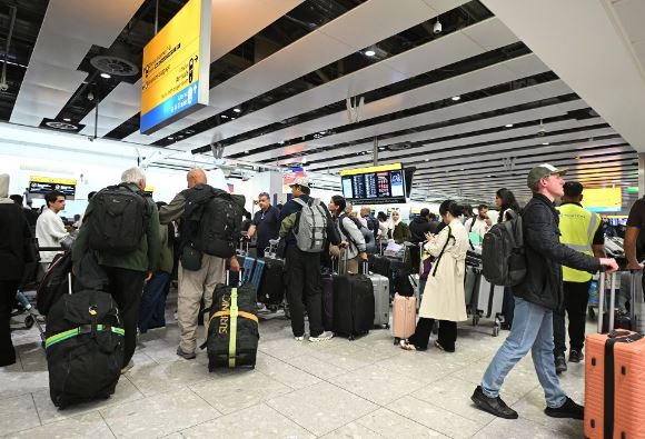 West Sussex shpall Arrestohet një person për sulmin kibernetik që bllokoi aeroportet…