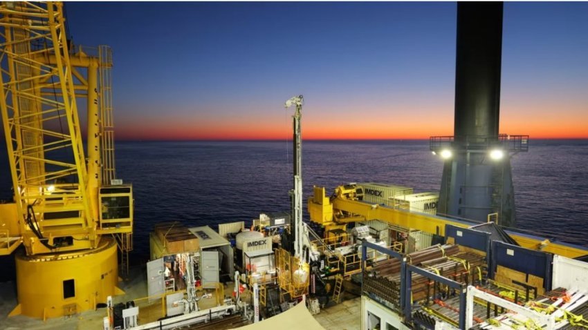 Zbulimi i rezervuarit të ujit të ëmbël nën Oqeanin Atlantik