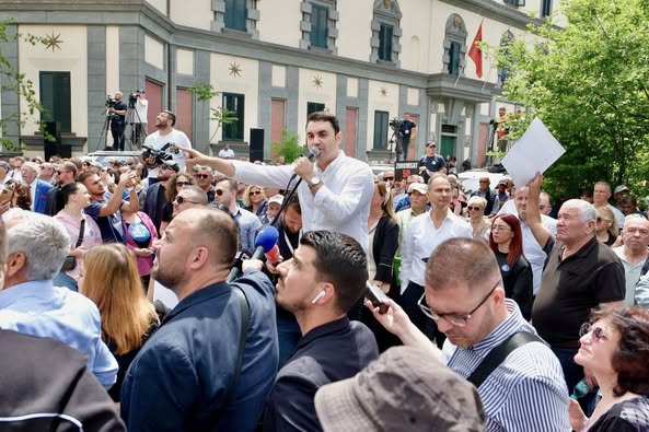 Këshilli Bashkiak: shkarkon kryebashkiakun Veliaj, Belind…
