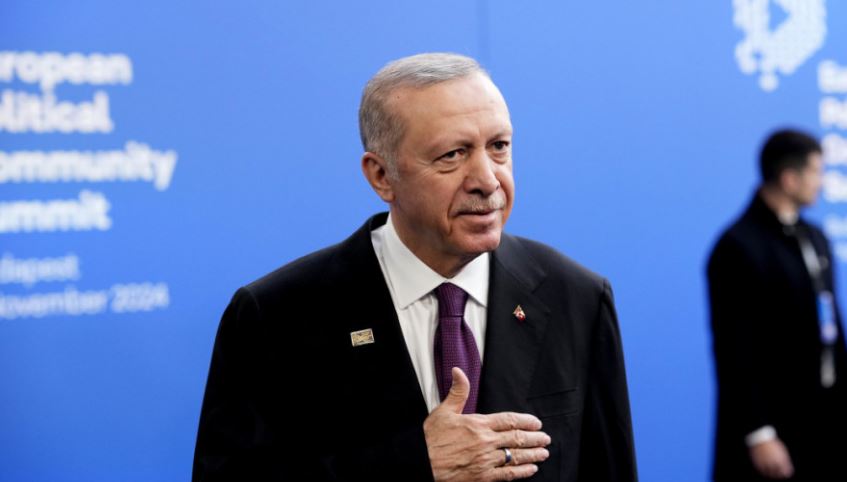 Trumpin Presidenti shpall ​Erdogan mbërrin në Uashington për takim me Trumpin