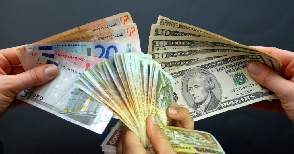 Euro: BSH bleu dy herë valutë javën e kaluar, por ngelet…