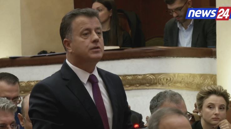 5 — “Jeni grup mafioz”, Noka ‘shpërthen’ në Kuvend: Po talleni me shqiptarët, po kthehemi…