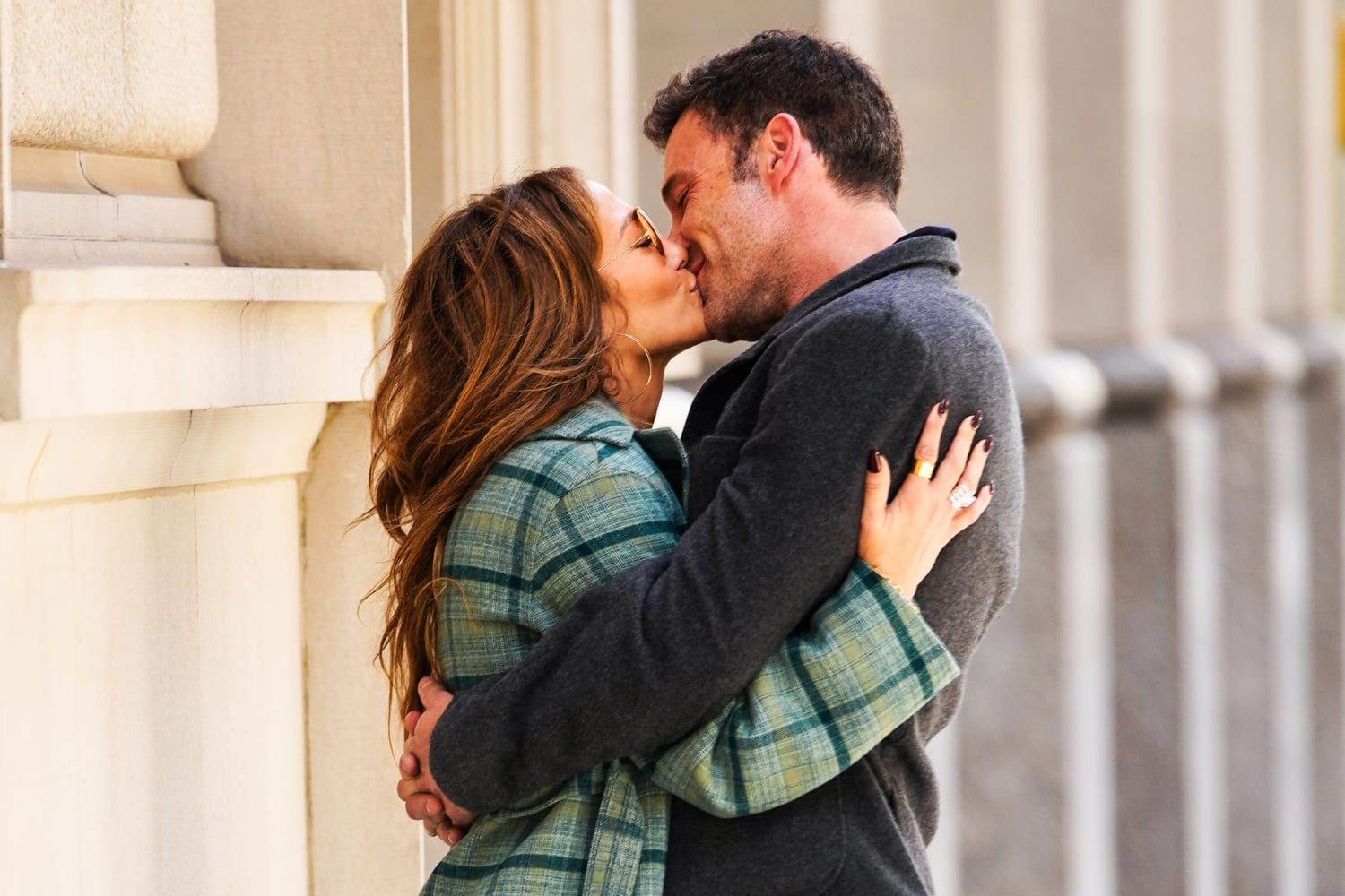 Ben Affleck shpall Nga dy persona super të DASHURUAR në dy njerëz që nuk i kthejnë më…