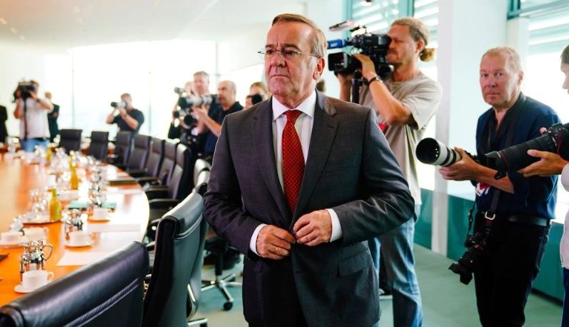 2 — “Rusia është kërcënim për NATO-n”, Ministri i Mbrojtjes së Gjermanisë: Jemi gati të…