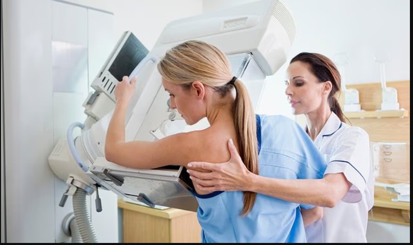 Në Angli shpall Gratë që nuk kontrollojnë gjoksin e tyre, 40 për qind kanë gjasa të vdesin