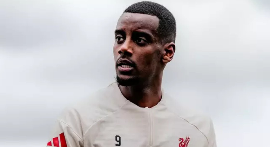 Liverpool akuzohet për tallje ndaj Newcastle në video të re