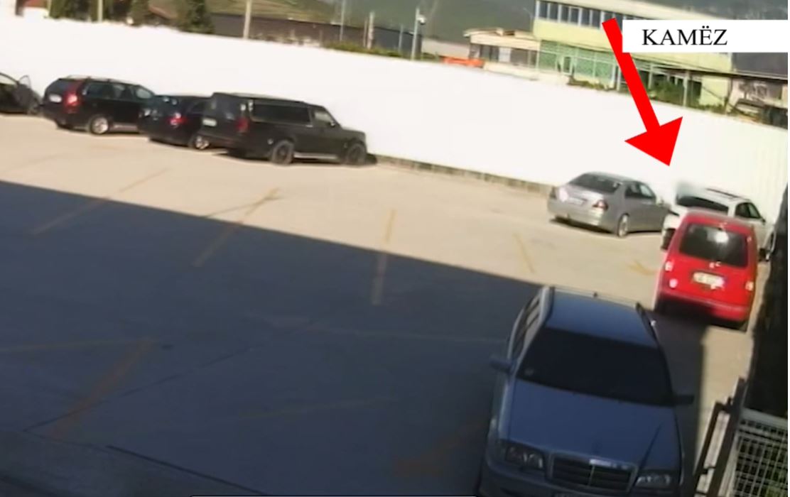 44 — VIDEO/ Vodhi para në një automjet të parkuar në Kamzë, arrestohet ‘skifteri’ (EMRI)