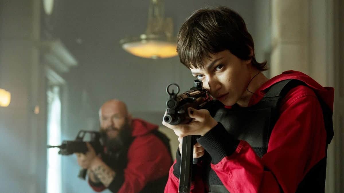 Tokyo: Úrsula Corberó njofton shtatzëninë e saj të parë