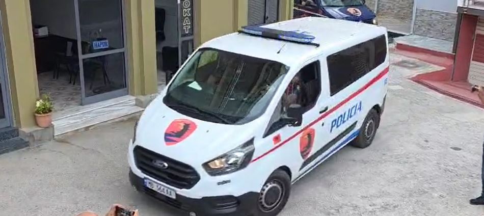 Piramidat online: Katër të arrestuarit lihen në burg nga gjykata