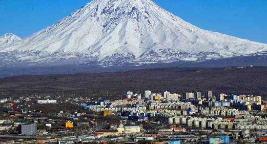Tërmeti 7.8 ballë godet brigjet e Kamçatkës në Rusi