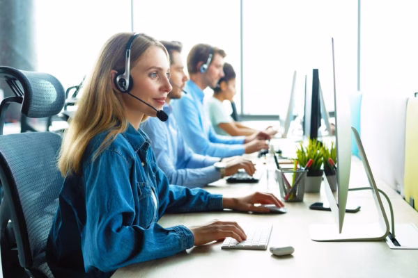 60% e të rinjve në call-center kanë probleme shëndetësore serioze