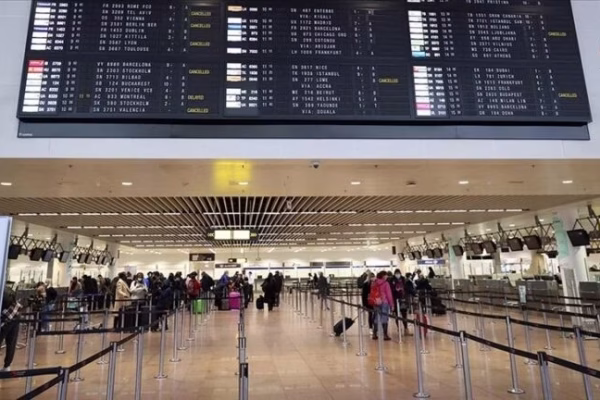 Sulmi kibernetik në aeroportet e Berlinit dhe Brukselit shkakton vonesa fluturimesh