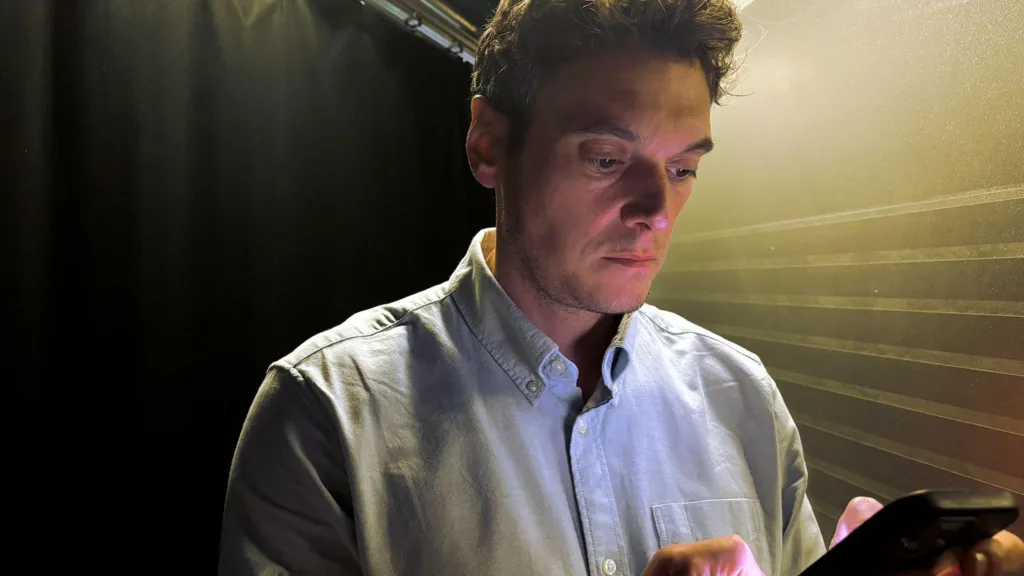 Tepelenë Huqja: “S’do kesh më nevojë të punosh kurrë”, kriminelët i ofrojnë gazetarit…