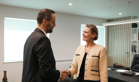 Besfort Lamallari shpall Takimi i ministrit Lamallari me VanHorn, ambasada e SHBA:…