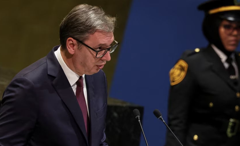 Aleksandar Vuçiq shpall Vuçiq me propagandë të vjetër dhe të re kundër Kosovës gjatë…