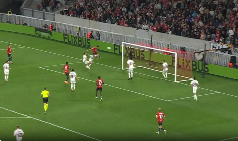 Super Olivier Giroud shpall inkuadrohet dhe ia fiton ndeshjen skuadrës së Lille