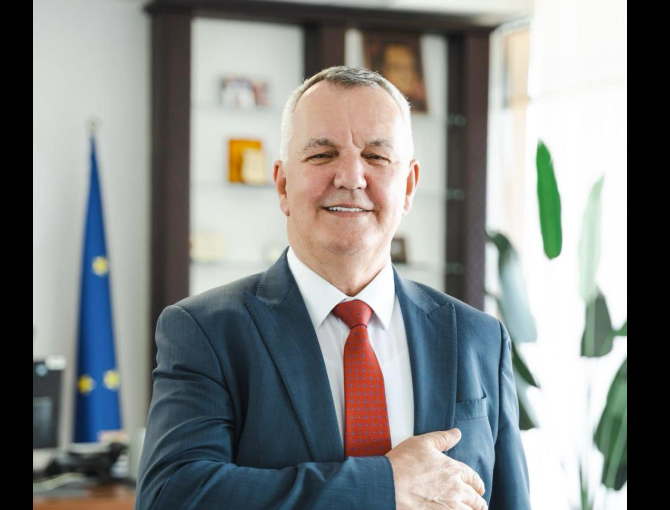 Imri Ahmeti shpall reagon ndaj shpifjeve: Forca ime dhe e LDK-së qëndron tek puna dhe…