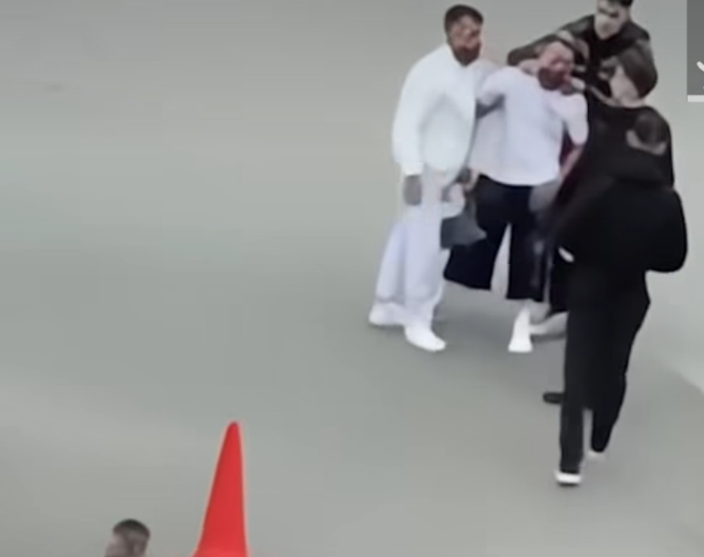 Spitalin Rajonal: “Oh vëllau jem...”, Gjesti shpërthen në lot pas humbjes së vëllait