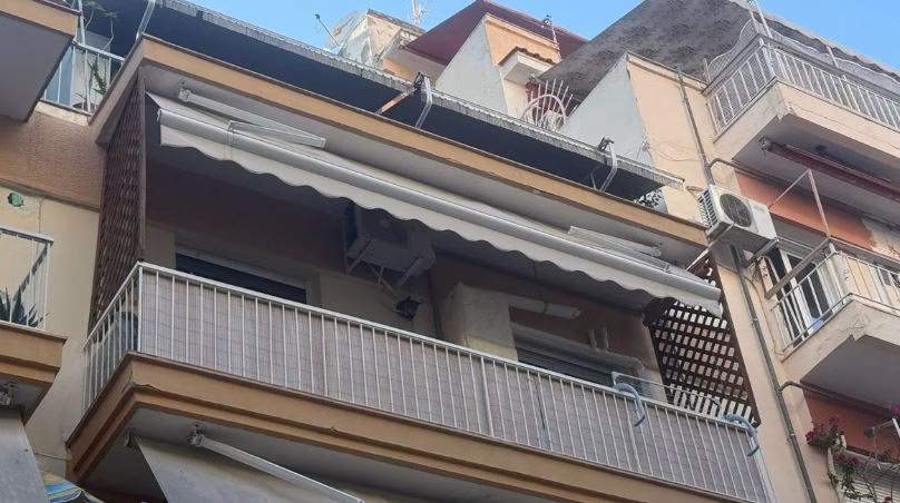 Vëllai vret motrën me qese plastike në Selanik