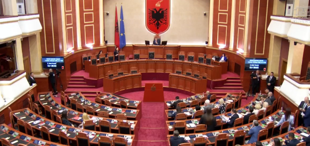 Opozita konfirmon: nuk bojkoton komisionet e Kuvendit