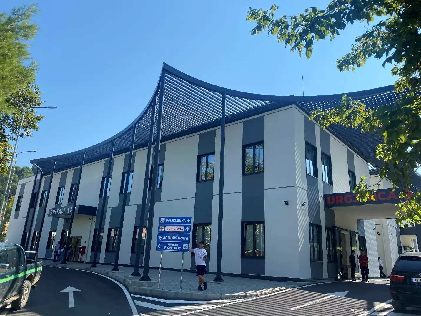 Humb: kontrollin e veturës dhe del nga rruga, shoferja…