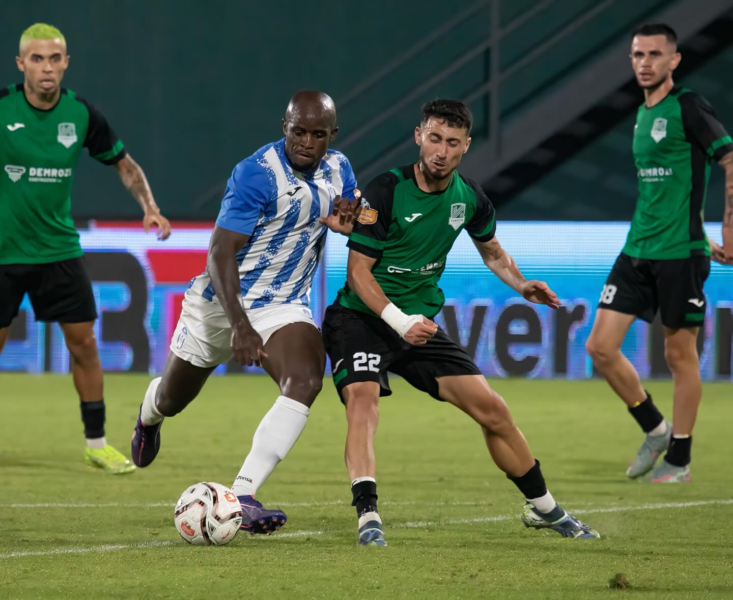 Egnatia mposht Tiranën, Elbasani befason Partizanin në transfertë