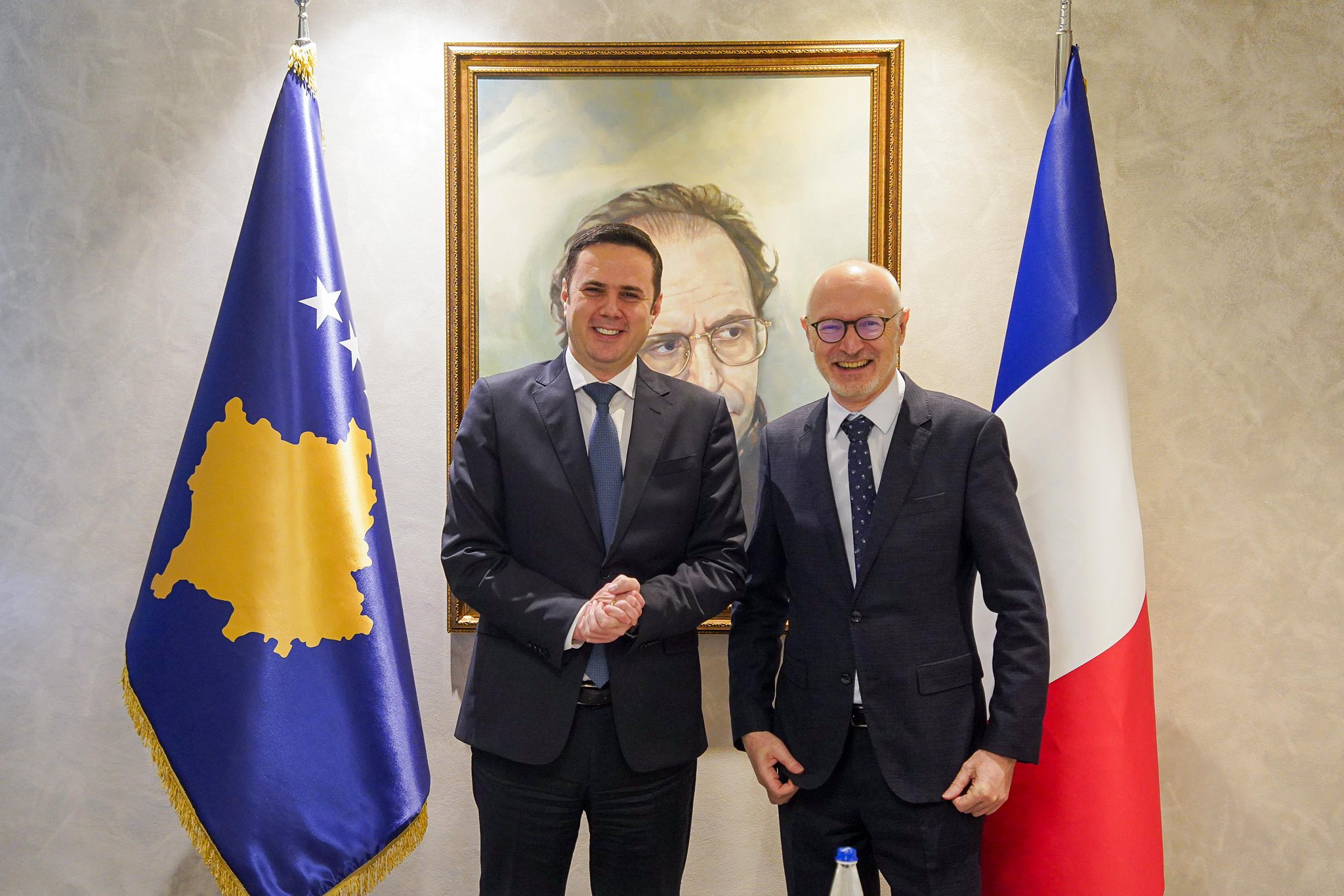 Lidhjes Demokratike: Abdixhiku pret në takim ambasadorin francez – Flasin për zhvillimet…