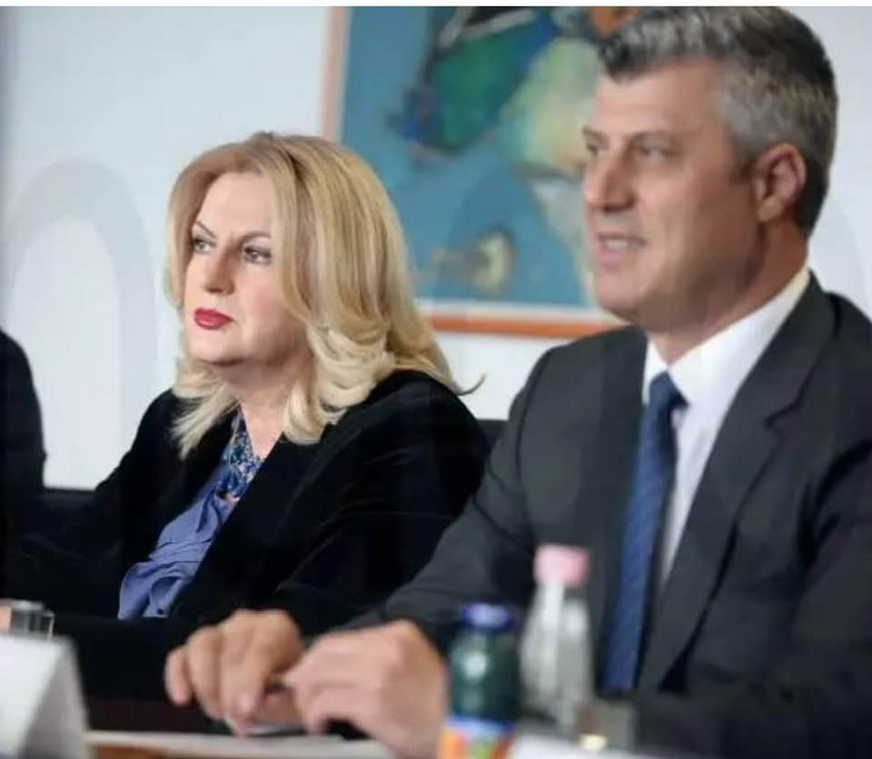 Gjaku nuk është ujë” – Edita Tahiri mbështet protestën në Tiranë për liderët e UÇK-së