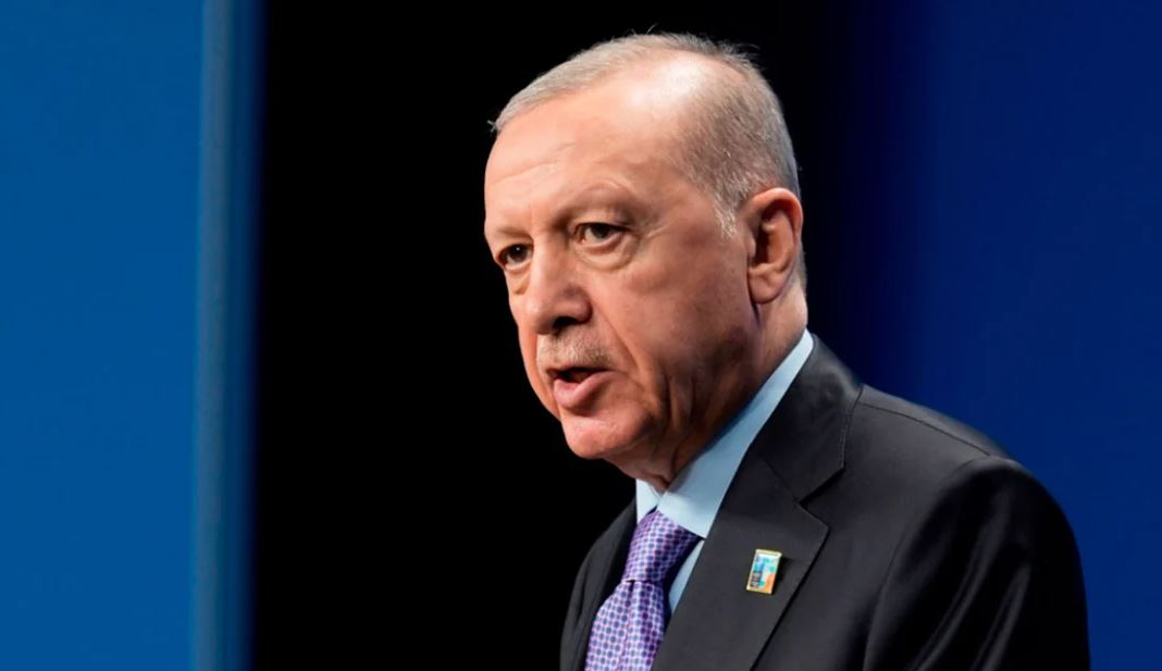 Erdogan: Nuk do të lejojmë që “terroristët” ta copëtojnë Sirinë si në të kaluarën
