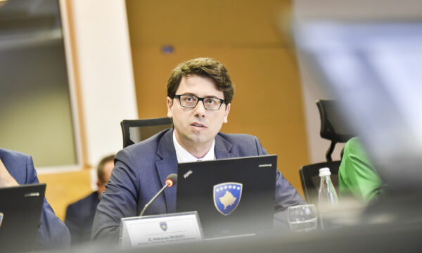 Murati: PDK, LDK, AAK po bëhen gati të formojnë qeveri në koalicion me Listën Serbe