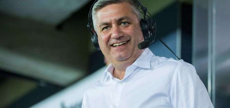 Mbeti tri orë në aeroport në Serbi, Shakohoxha reagon ashpër: Isha në listën e…