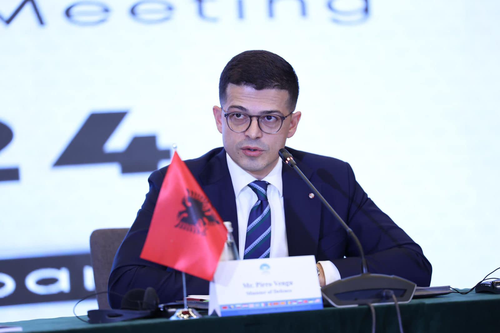 Vengu pro protestës: Në mbështetje të së vërtetës së heronjve të UÇK-së