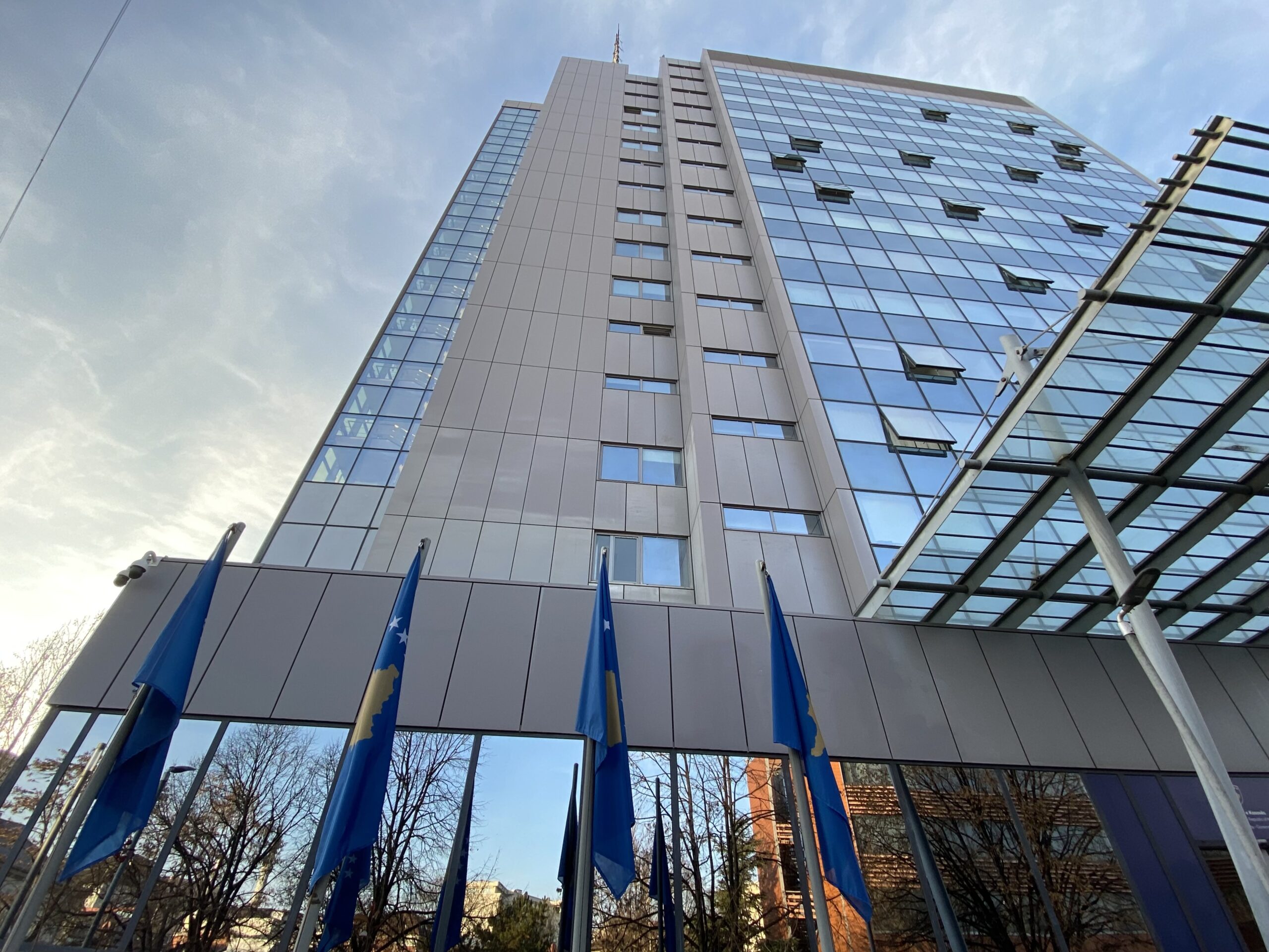 “Mund të kemi një “fast food” Qeveri Kurti 3”/ Paralajmëron Arifi: Pas balotazhit…