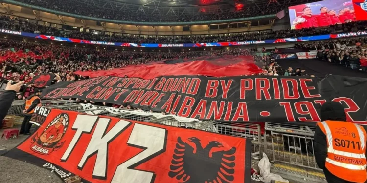 Serbisë Pas: Madhështore/ ku do mblidhen Tifozat KuqeZi, për të ndjekur ndeshjen e…