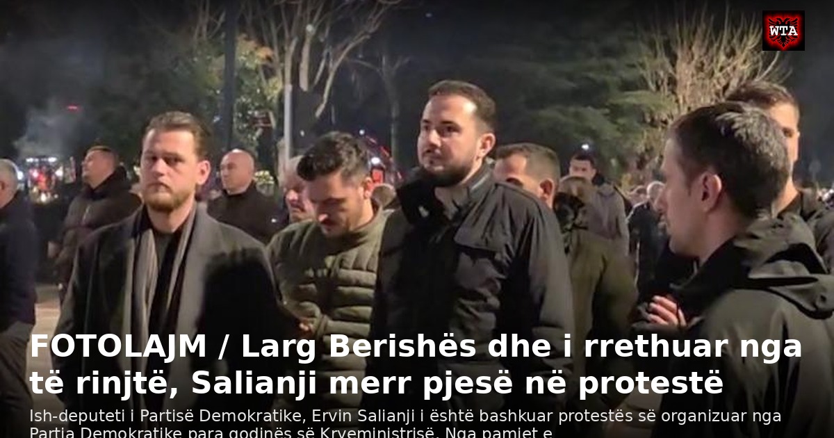 FOTOLAJM / Larg Berishës dhe i rrethuar nga të rinjtë, Salianji merr pjesë në protestë